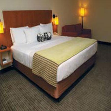 Spark By Hilton Airport North Hotel 3*