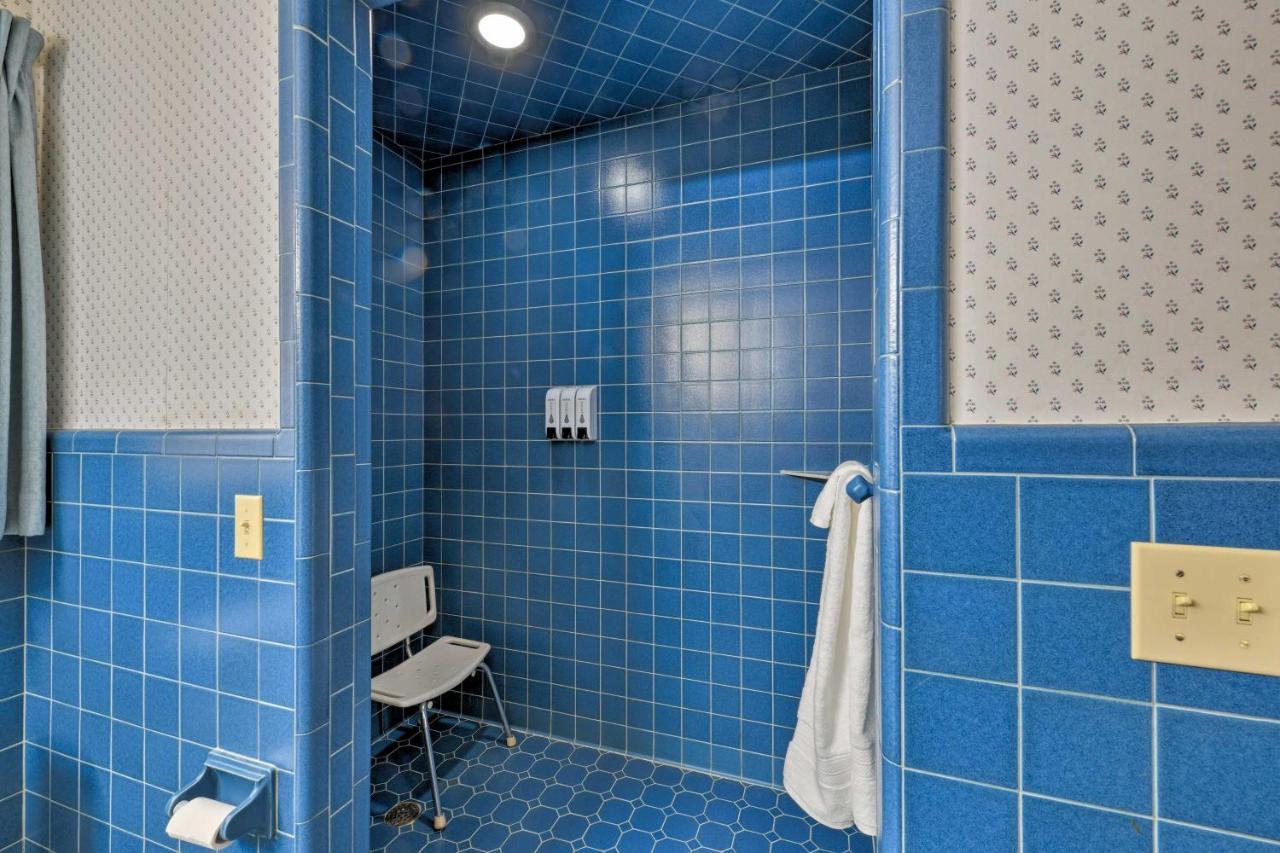 Cozy Retreat With Yard About 5 Mi To Dtwn