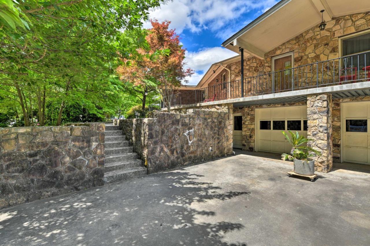 Cozy Retreat With Yard About 5 Mi To Dtwn *