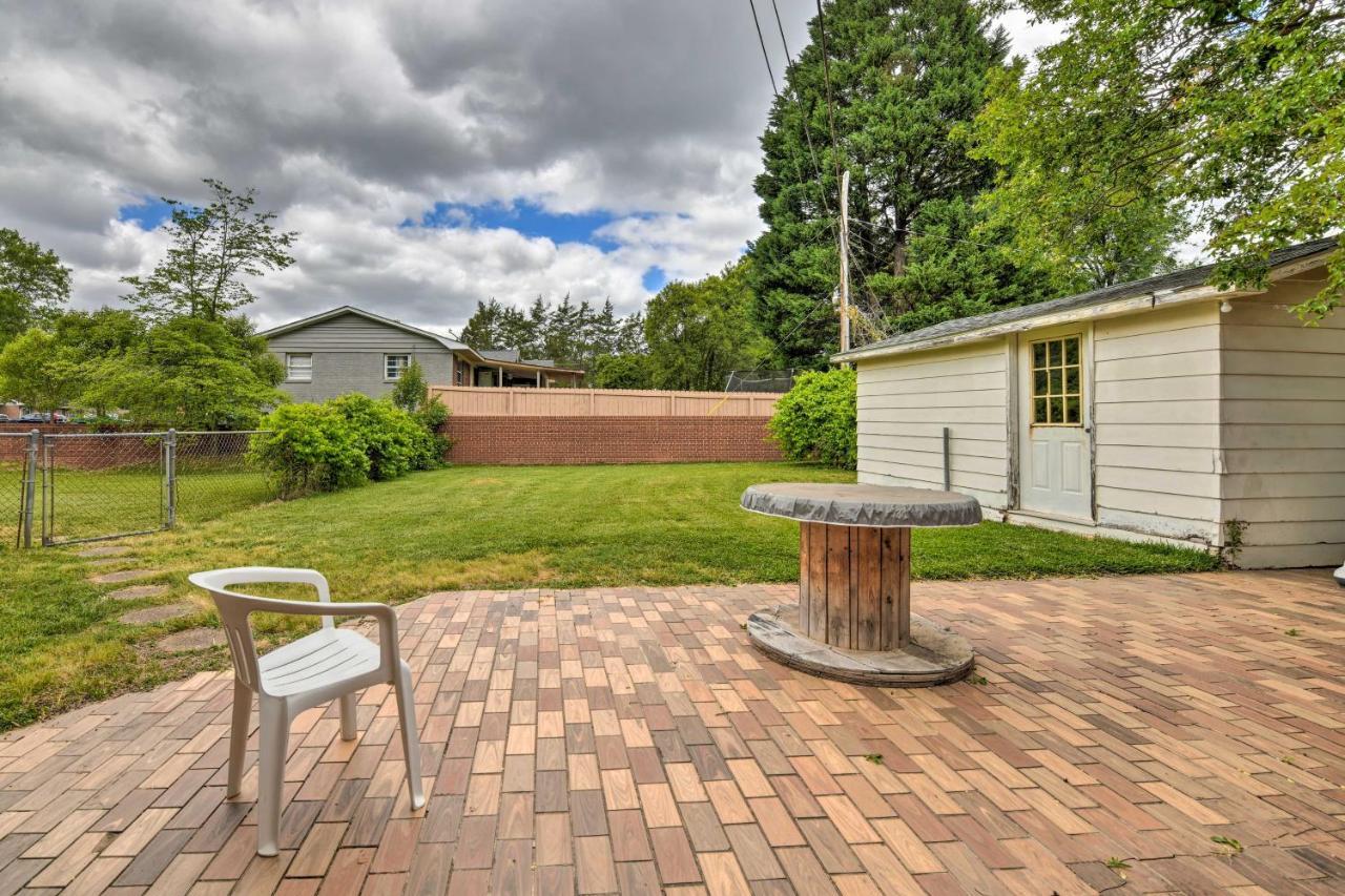 Cozy Retreat With Yard About 5 Mi To Dtwn *