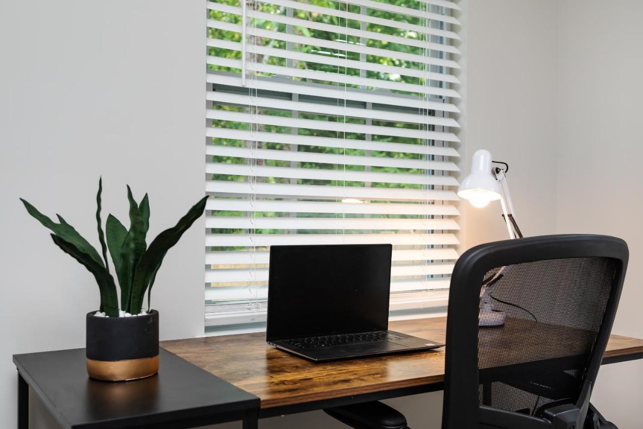 Holiday home Brandnew Spacious 4 Bedroom House Minutes To Uptown *