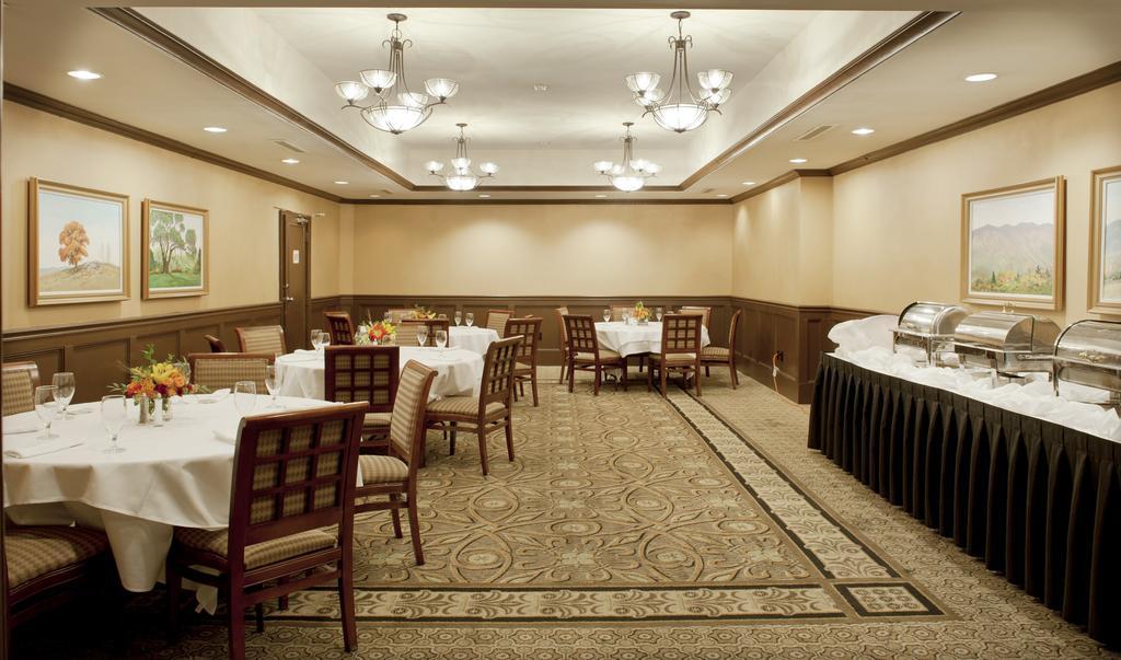 Dunhill 4* Charlotte