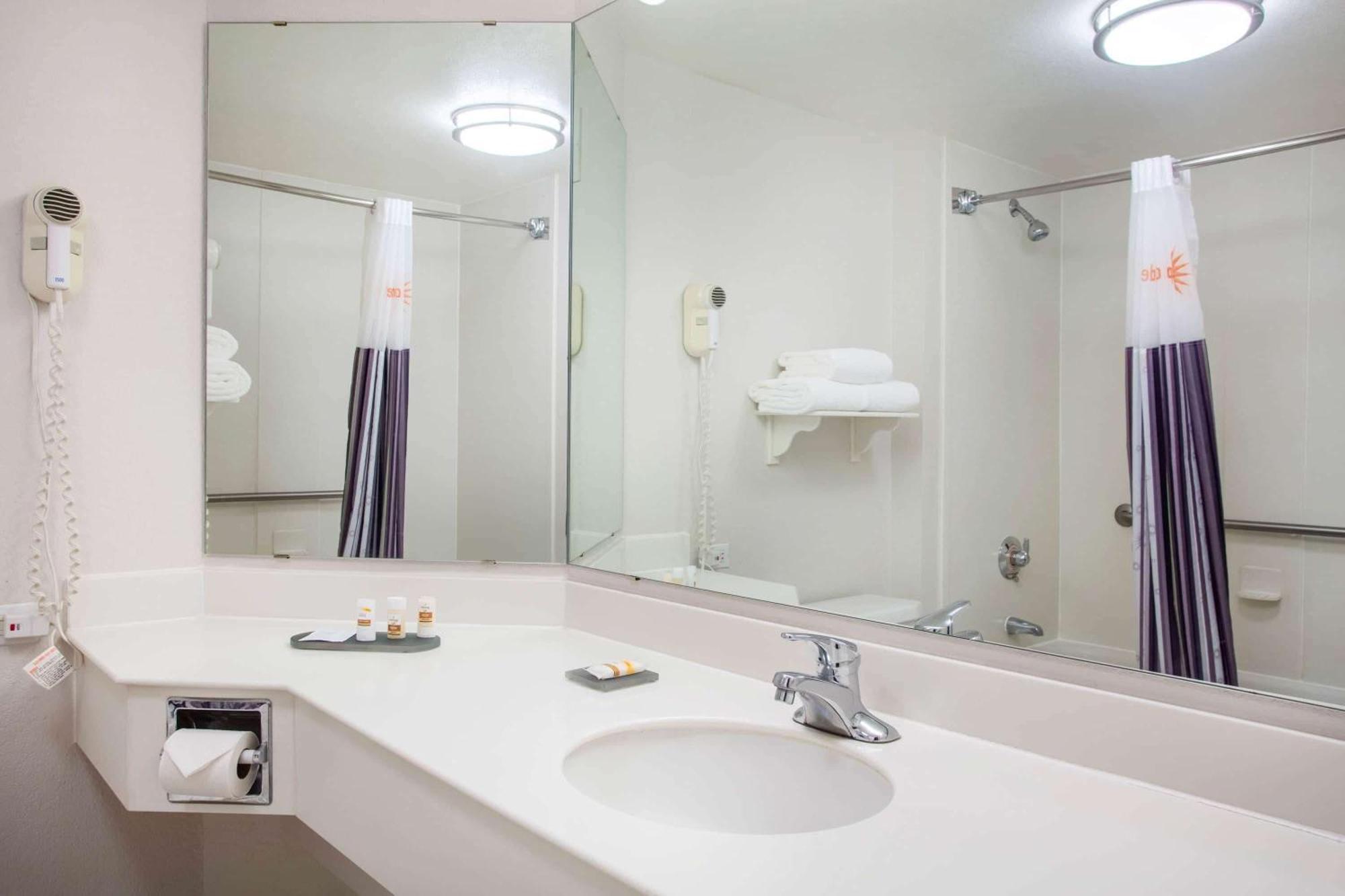 Hotel La Quinta By Wyndham Airport South Charlotte