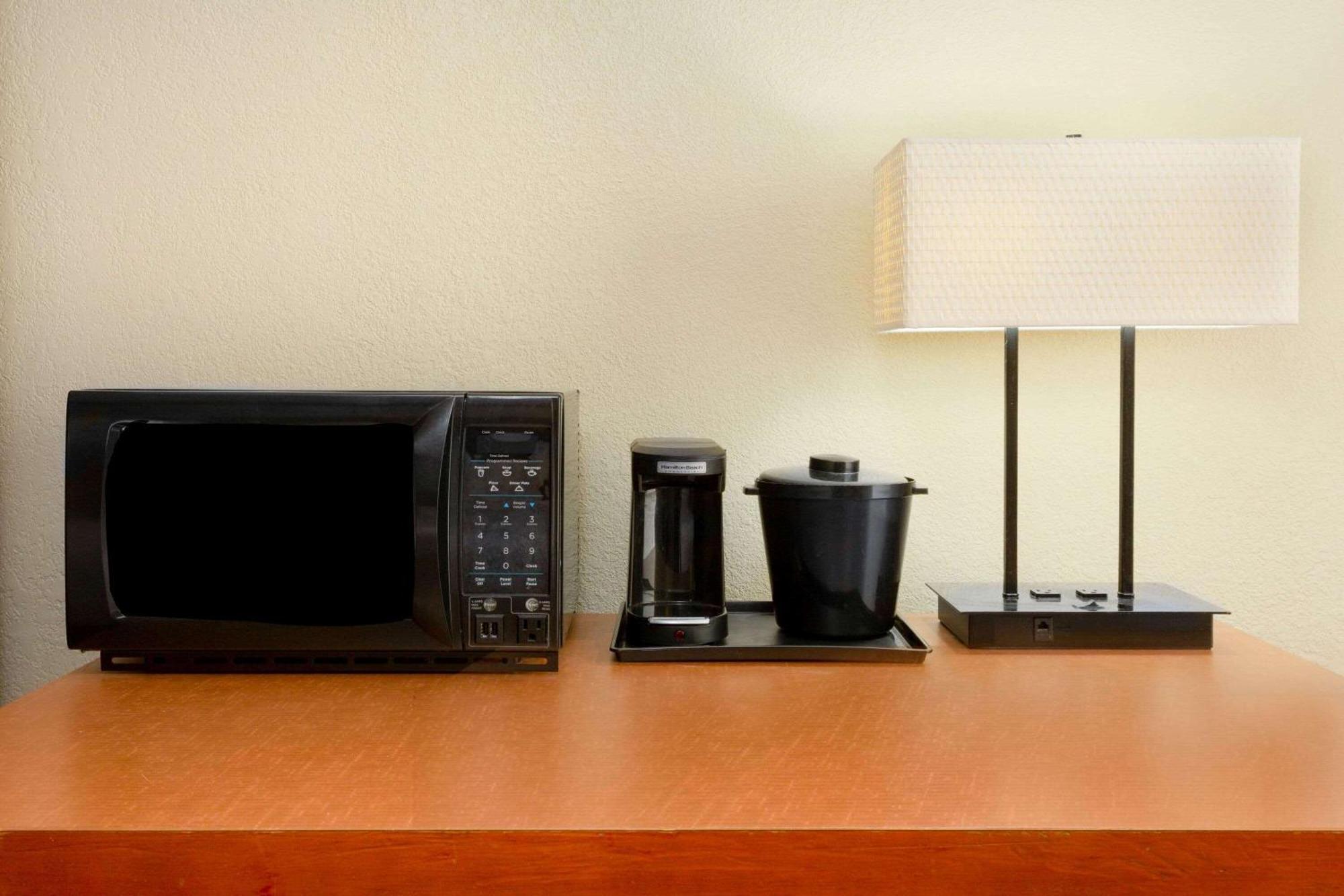 Hotel Clt Airport & 3*