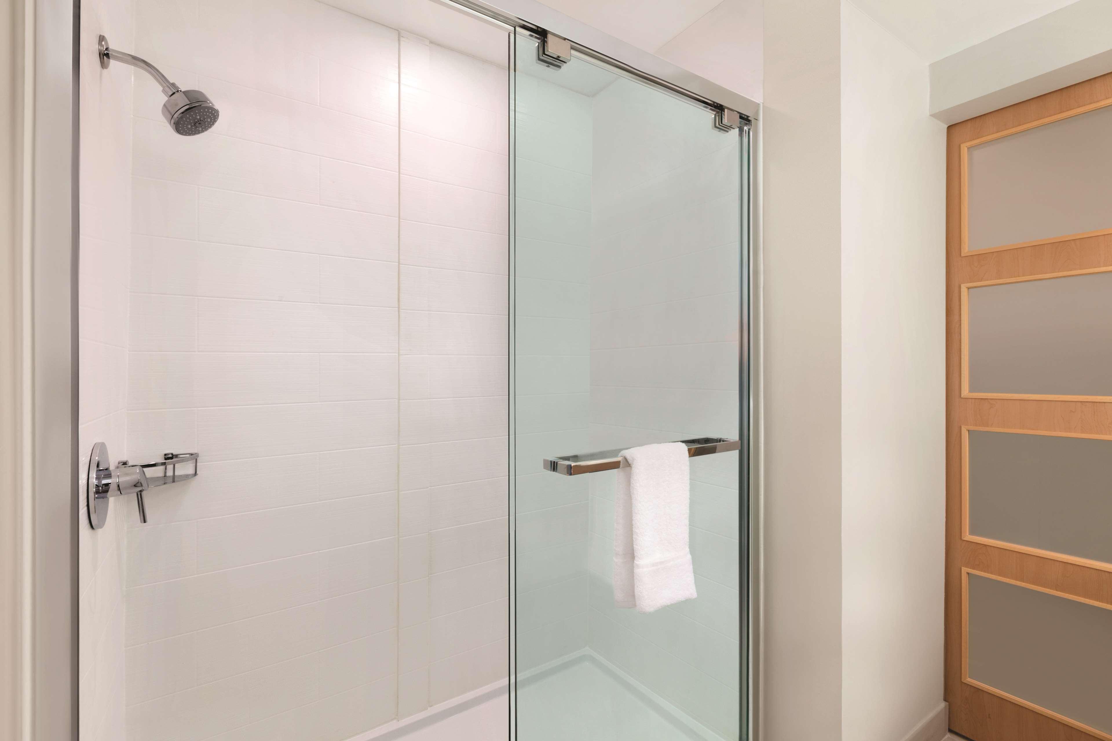 Hotel Radisson Airport 3*