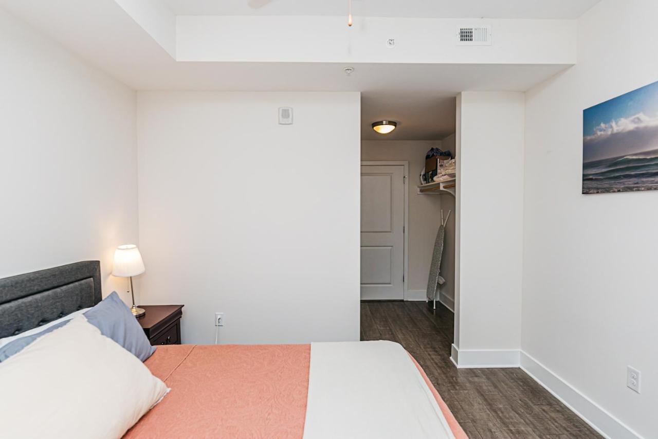 Corporate Uptown Furnished Apartment *