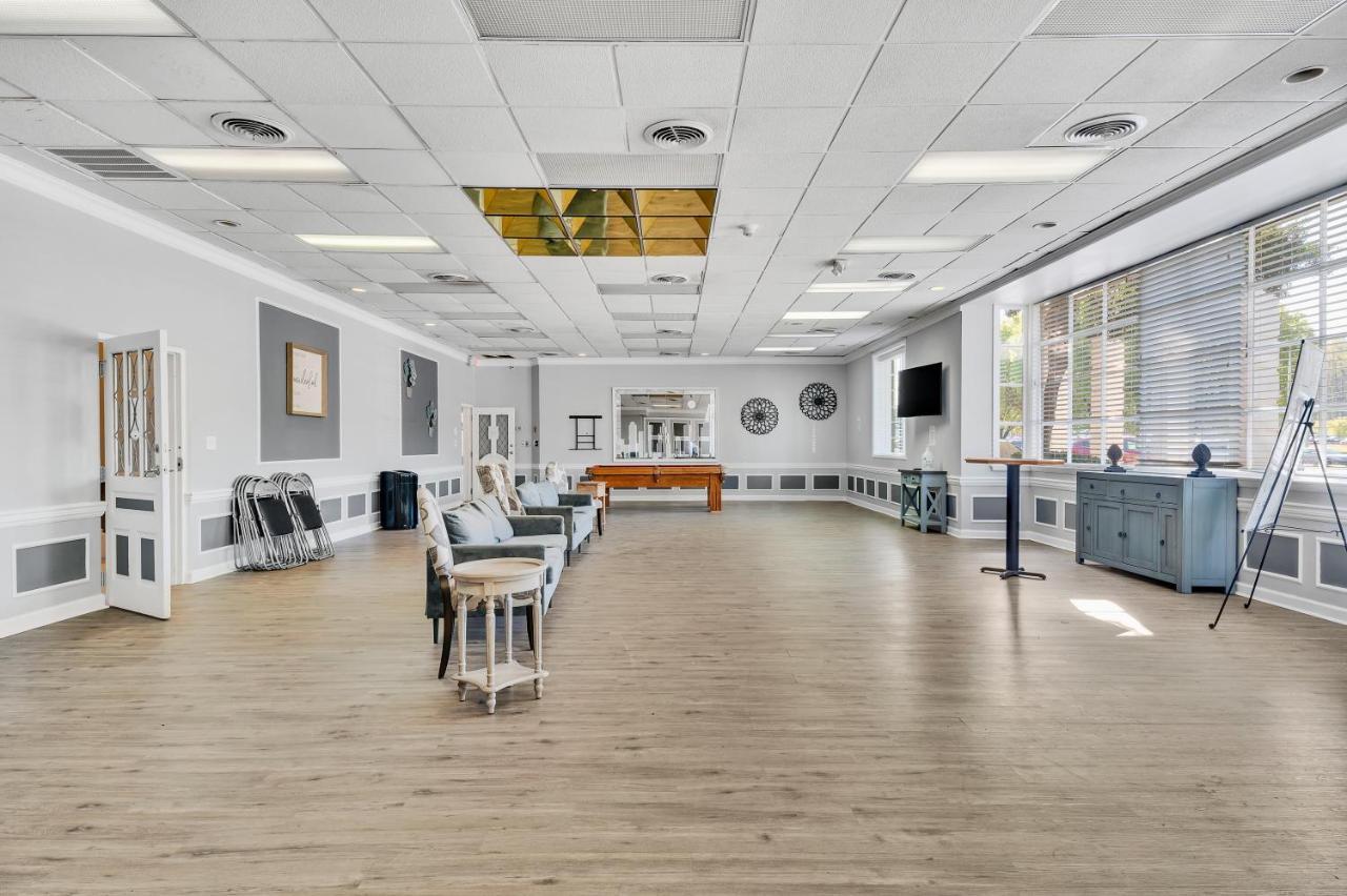 Residences At Windsor