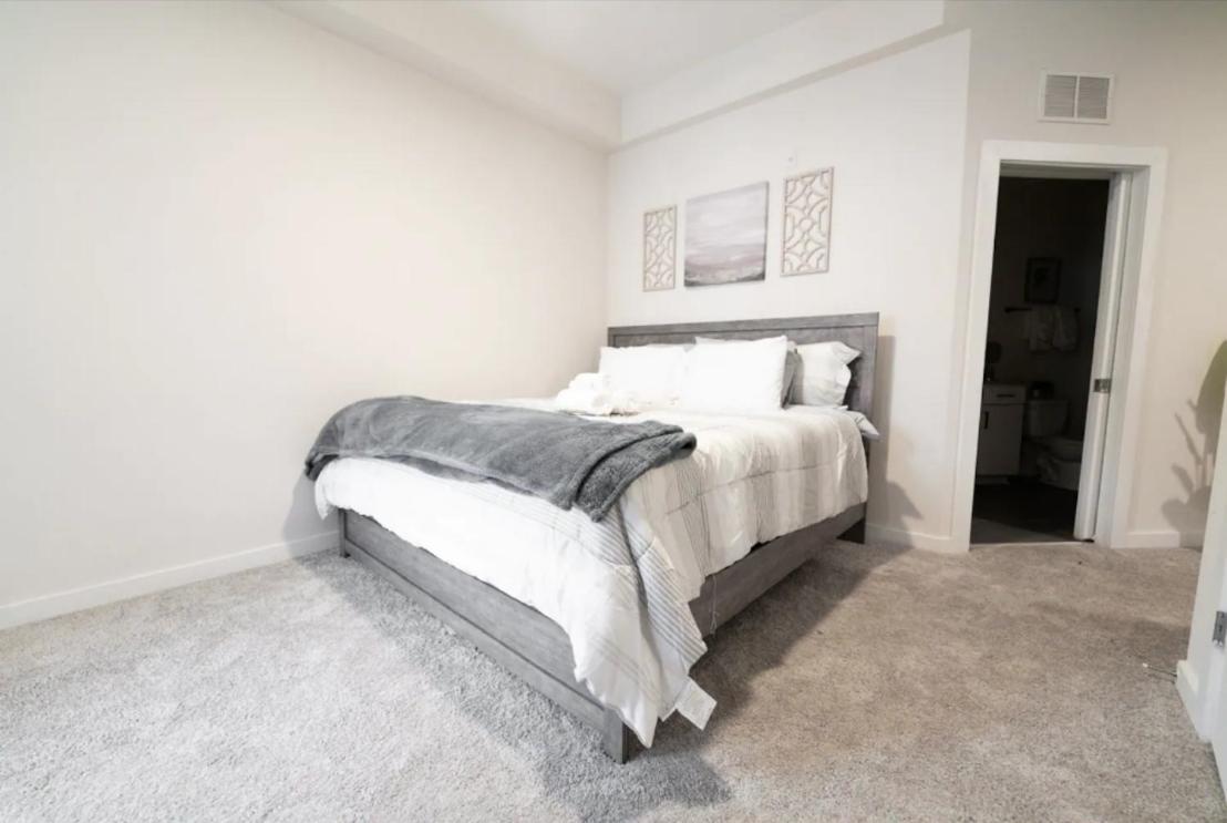 Apartment Luxury Wifi, Gym, Pool, Shops & Food! Unit 329