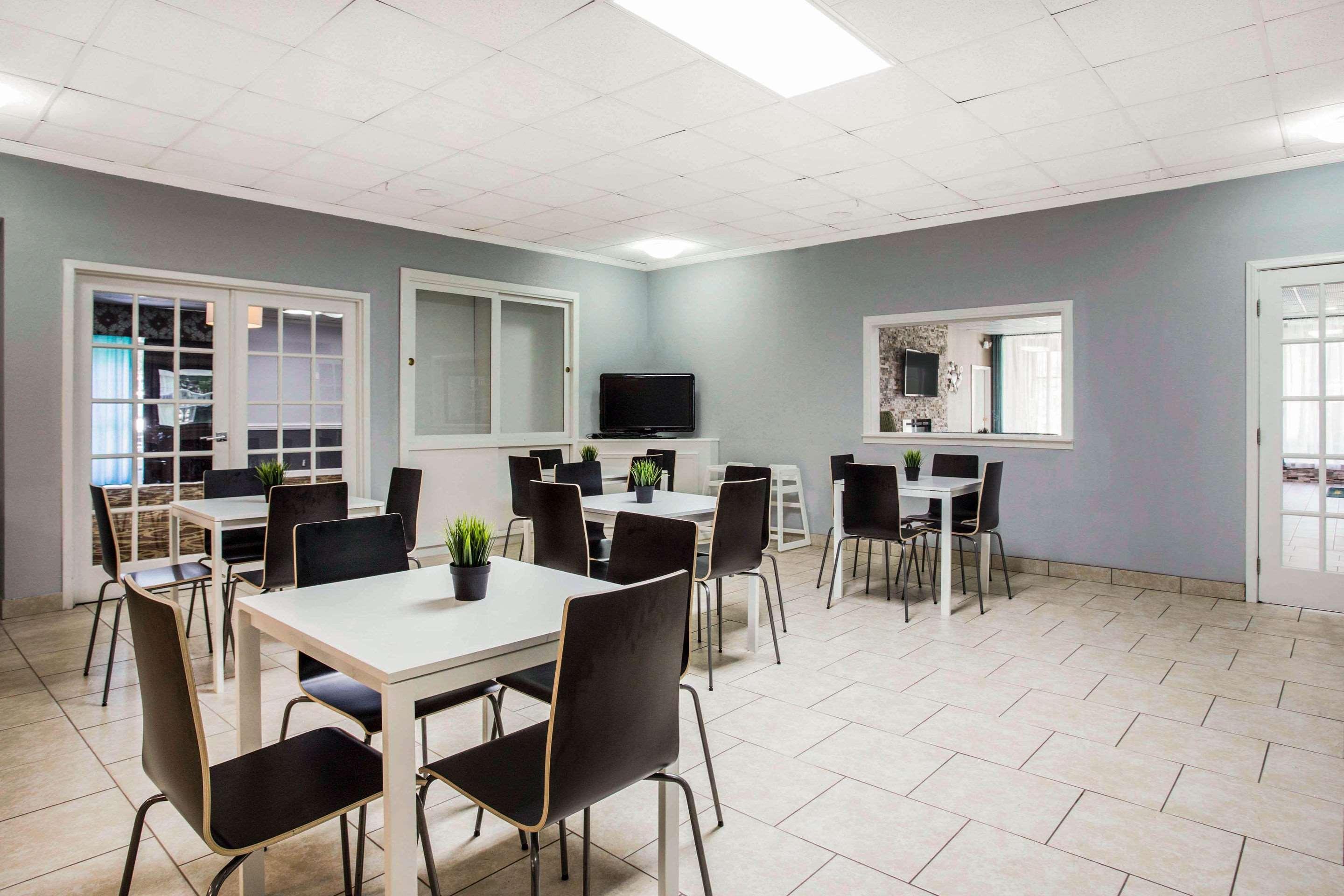 Quality & Area 2* Charlotte