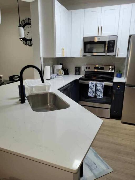 South Charlotte's Cozy & Modern *