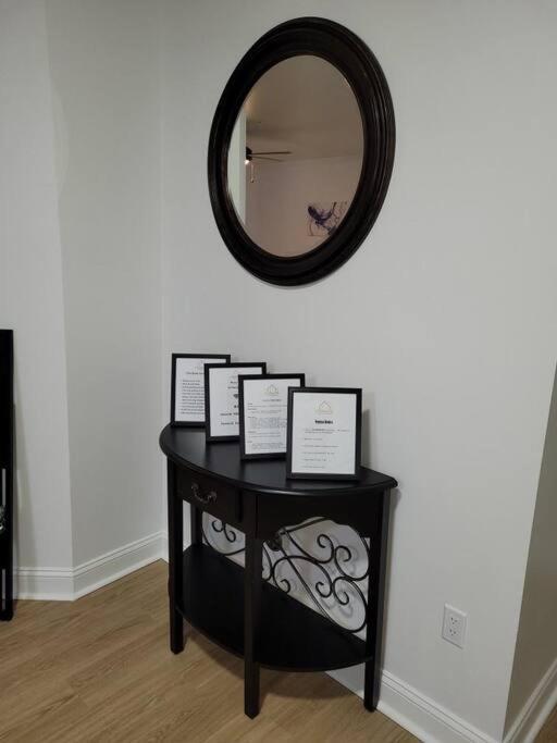 South Charlotte's Cozy & Modern Apartment Charlotte