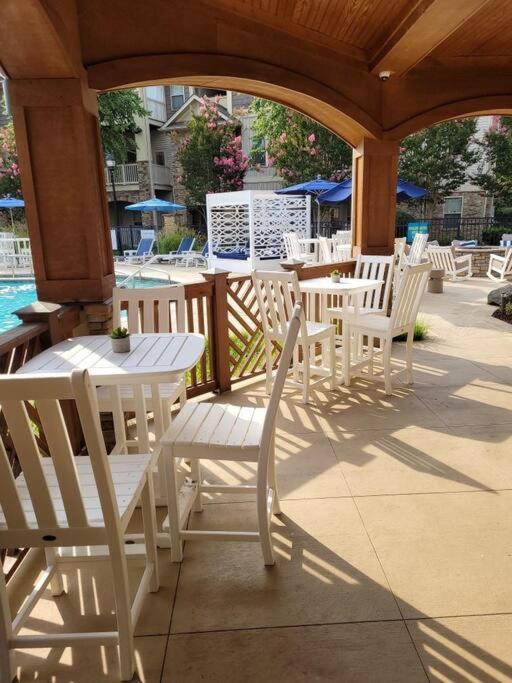 South Charlotte's Cozy & Modern *