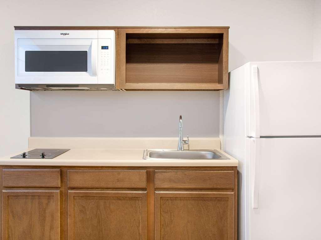 Extended America Select - - Northlake Charlotte