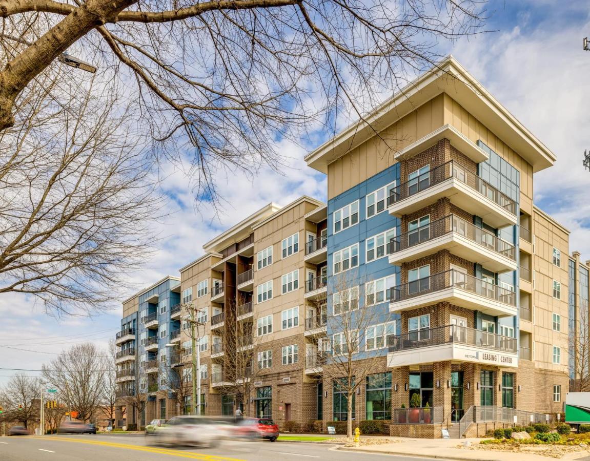 Apartment Premium And At Midtown 205 In *