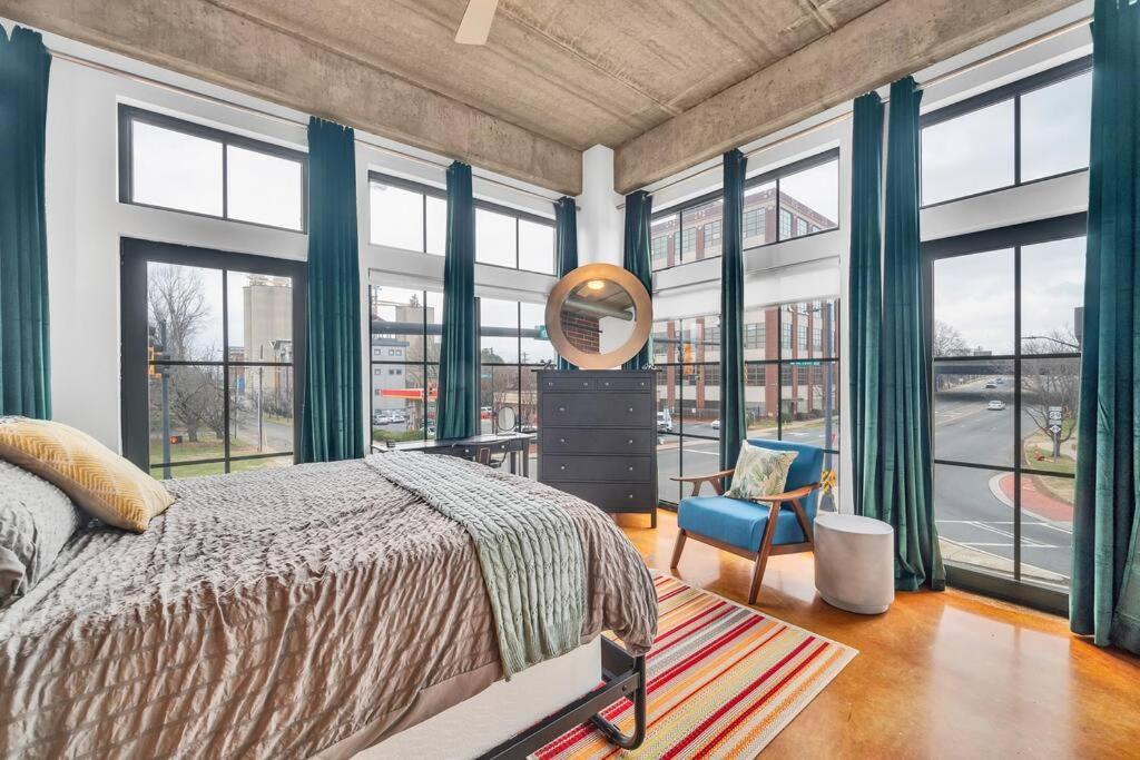 Charming 1br - Full Kitchen - Uptown Living * Charlotte