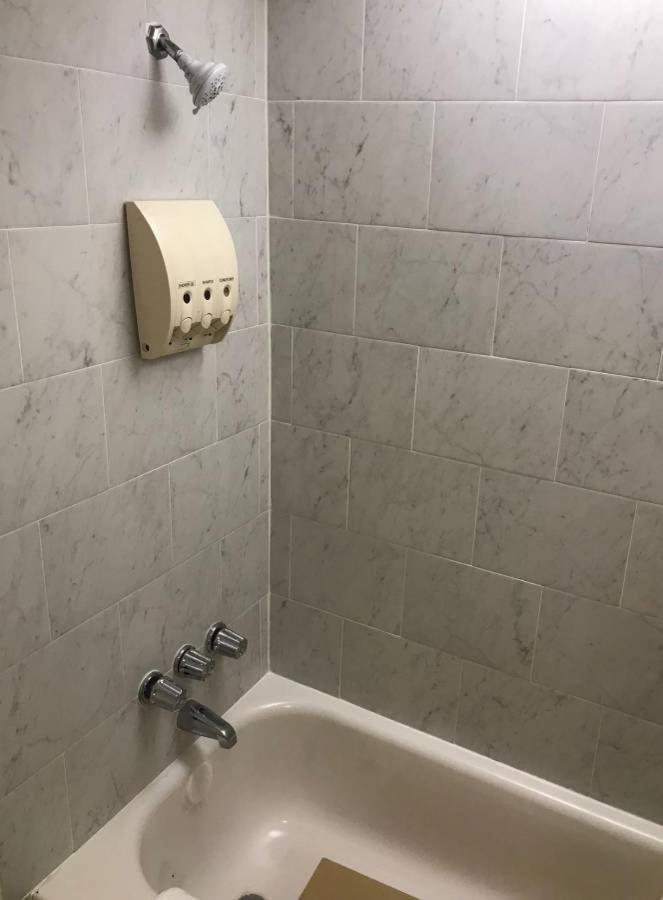 Golden Hotel, 3* Charlotte