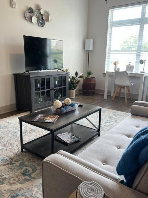 Spacious Luxury 2 Bedroom-2 Bath In Uptown With Balcony -80 Charlotte