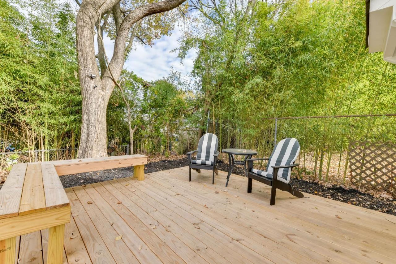 Stunning Retreat About 2 Mi To Center! Charlotte