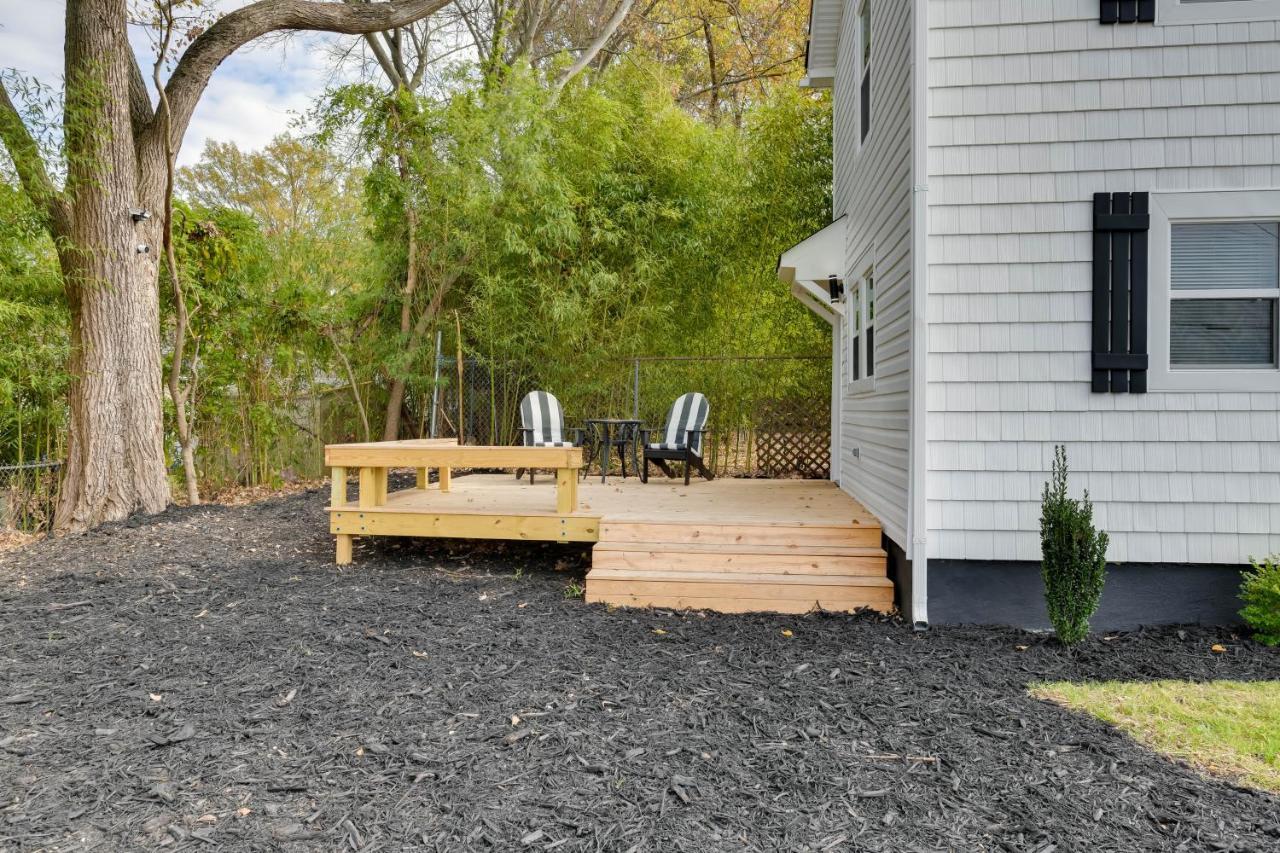 Stunning Retreat About 2 Mi To Center! * Charlotte