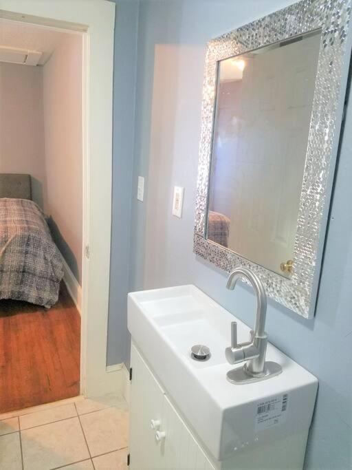 Perfectly Located. Close To Uptown, Noda.. Charlotte