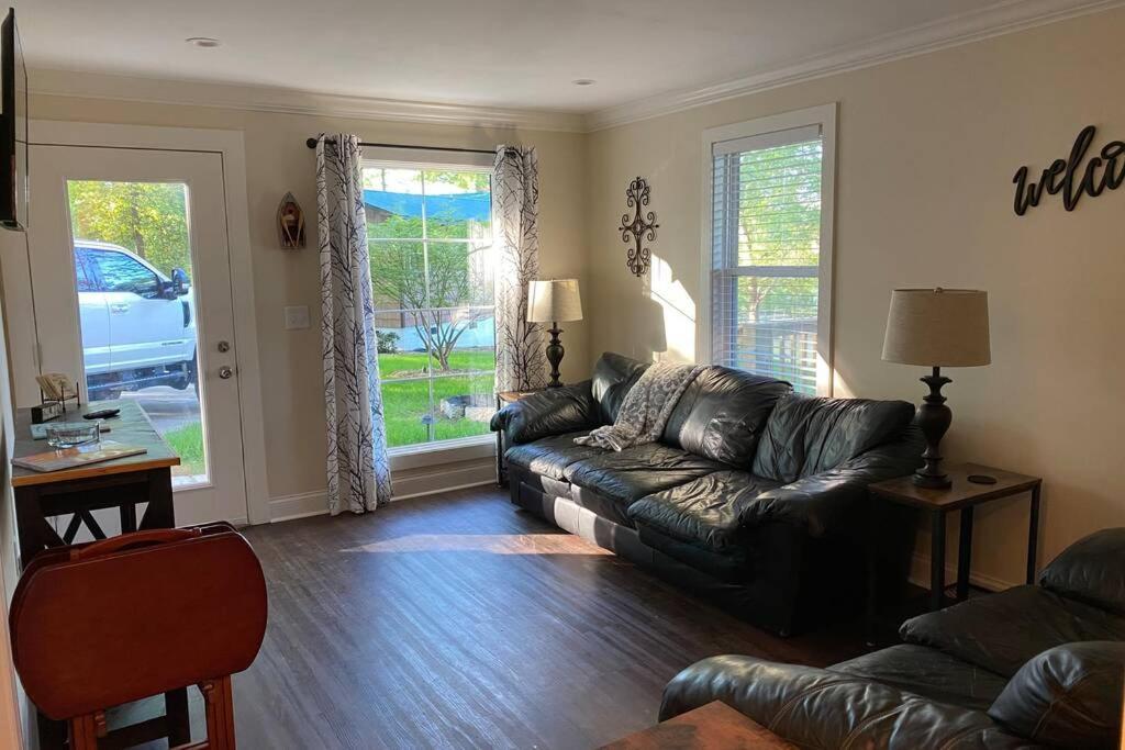 3-bdr Direct Waterfront