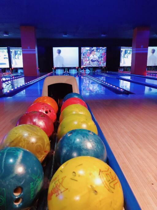 Apartment Dt Charm With Pool,gym,wine,wkspace, Free Parking