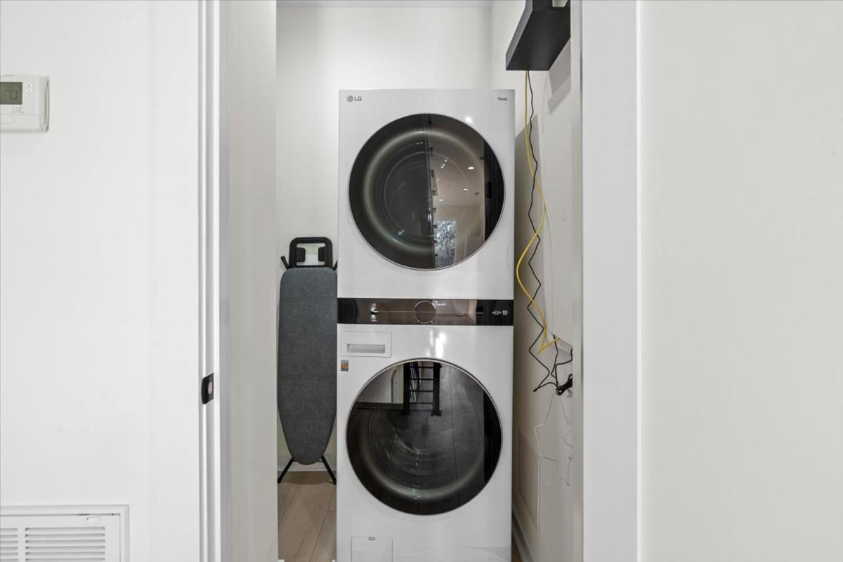 Elegant 3br3.5ba Modern Townhouse Apartment *