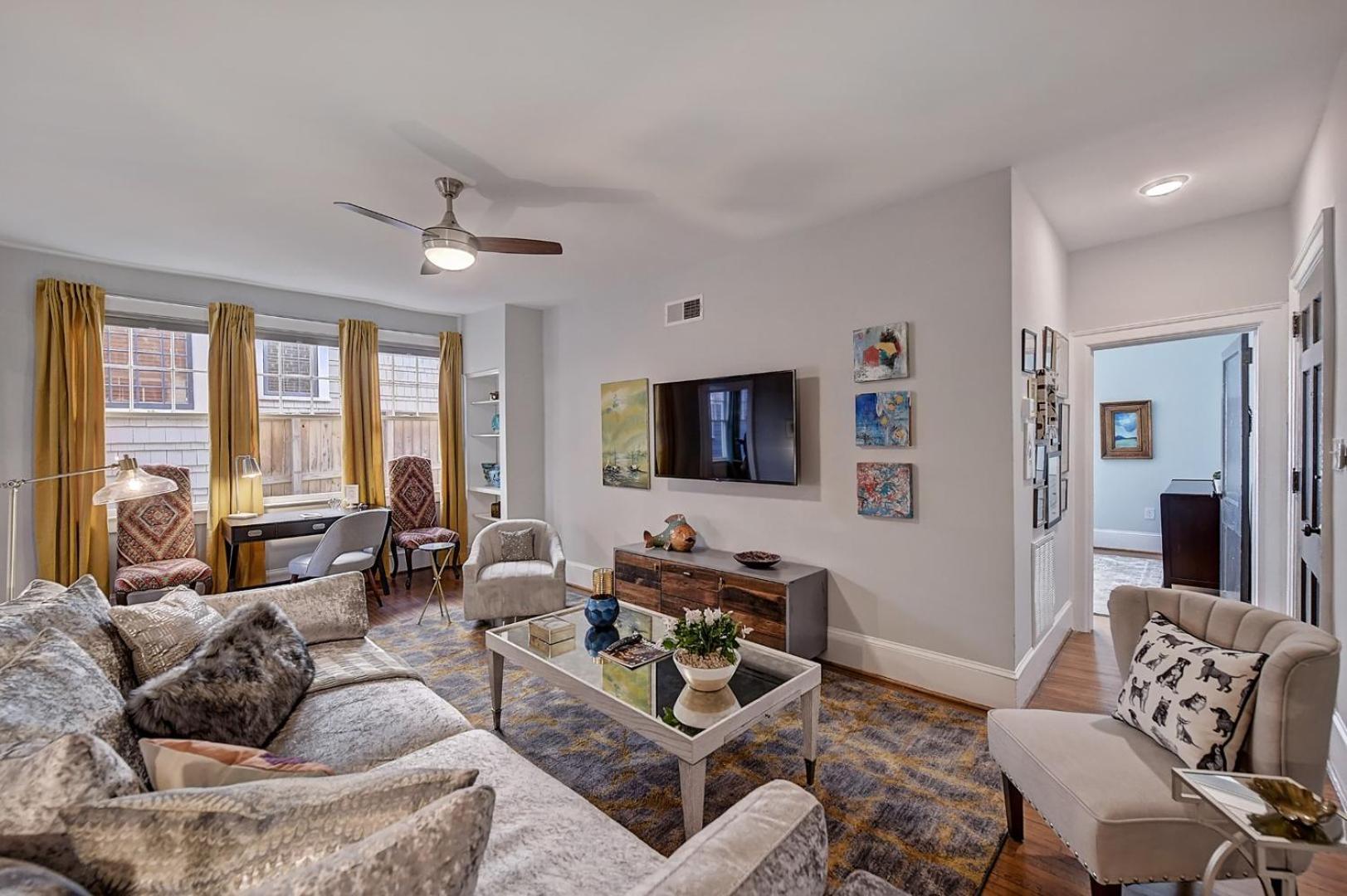 The Collection Clt: Lamar Avenue Apartment
