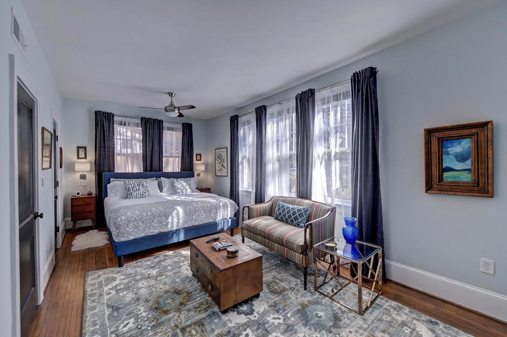 The Collection Clt: Lamar Avenue Apartment