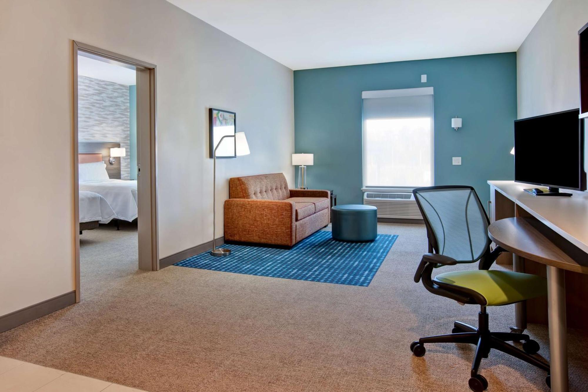 Hotel Home2 By Hilton Charlotte Northlake 3*