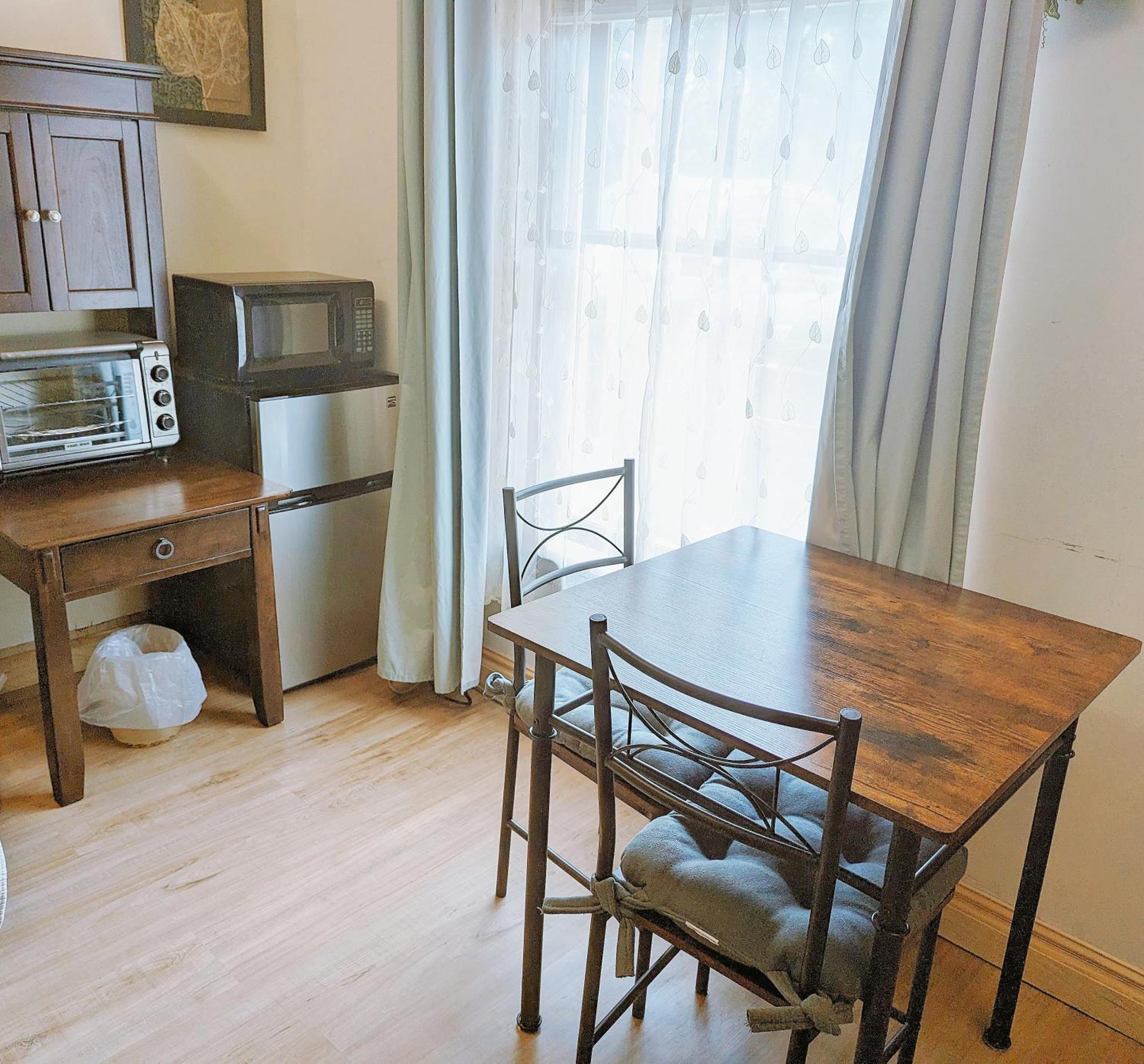 Aparthotel Uptown Area, Cozy King Suite, Quiet And Private, Free Parking, Walk To Restaurants Charlotte
