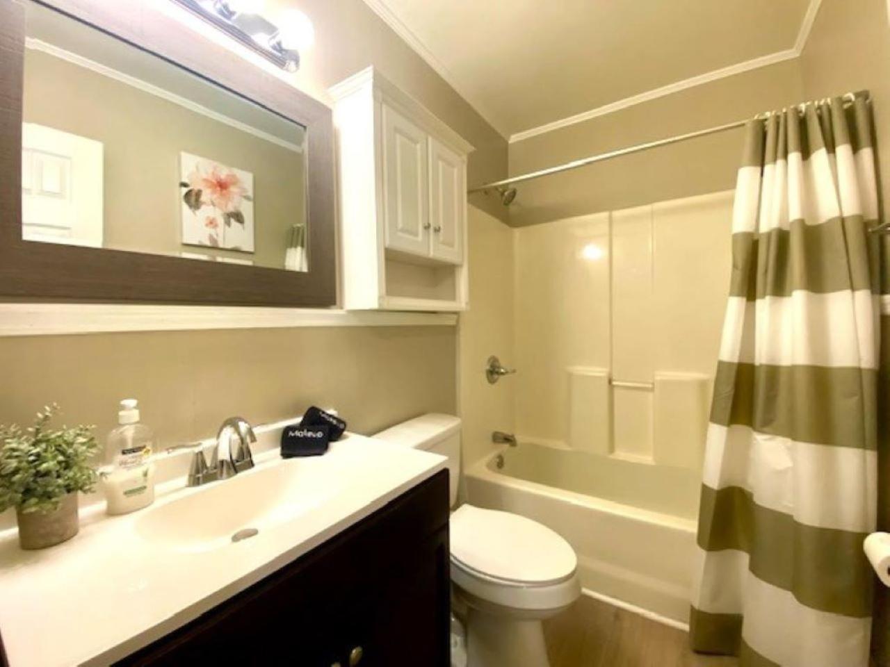 Spacious With Pet-friendly Yard Holiday home