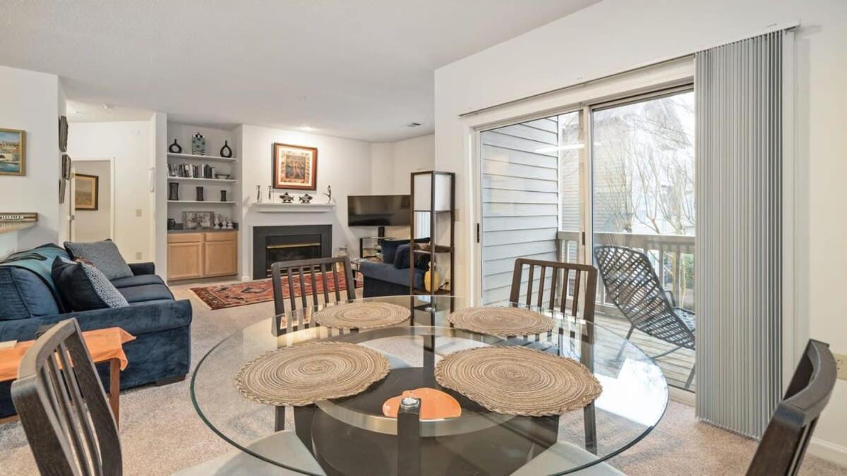 Apartment Cozy 1-br With A Seasonal Pool Charlotte