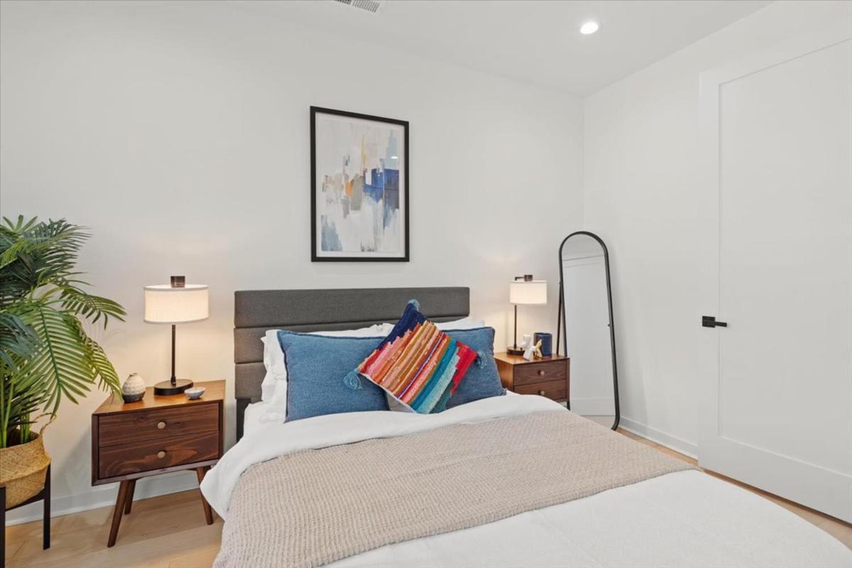 2 Unit Modern Close To Uptown Apartment Charlotte