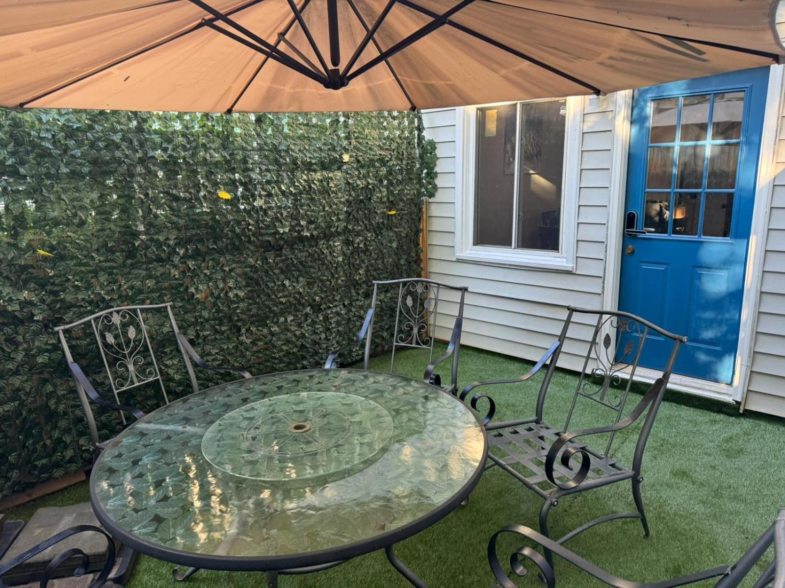 2 Bedroom Townhouse Charlotte