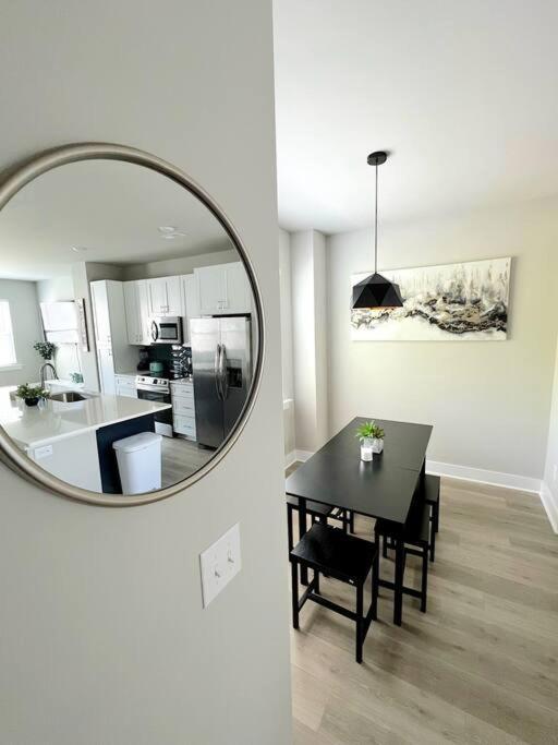 Brand New Build 10 Min- Uptown * Charlotte