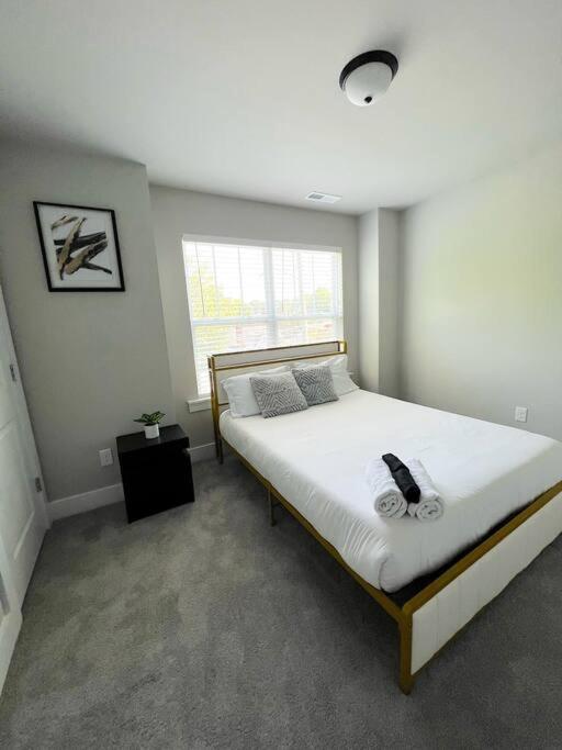 Brand New Build 10 Min- Uptown *