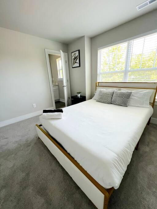 Brand New Build 10 Min- Uptown * Charlotte