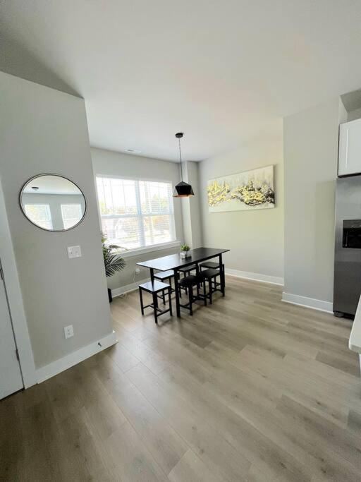 Holiday home Brand New Build 10 Min- Uptown *