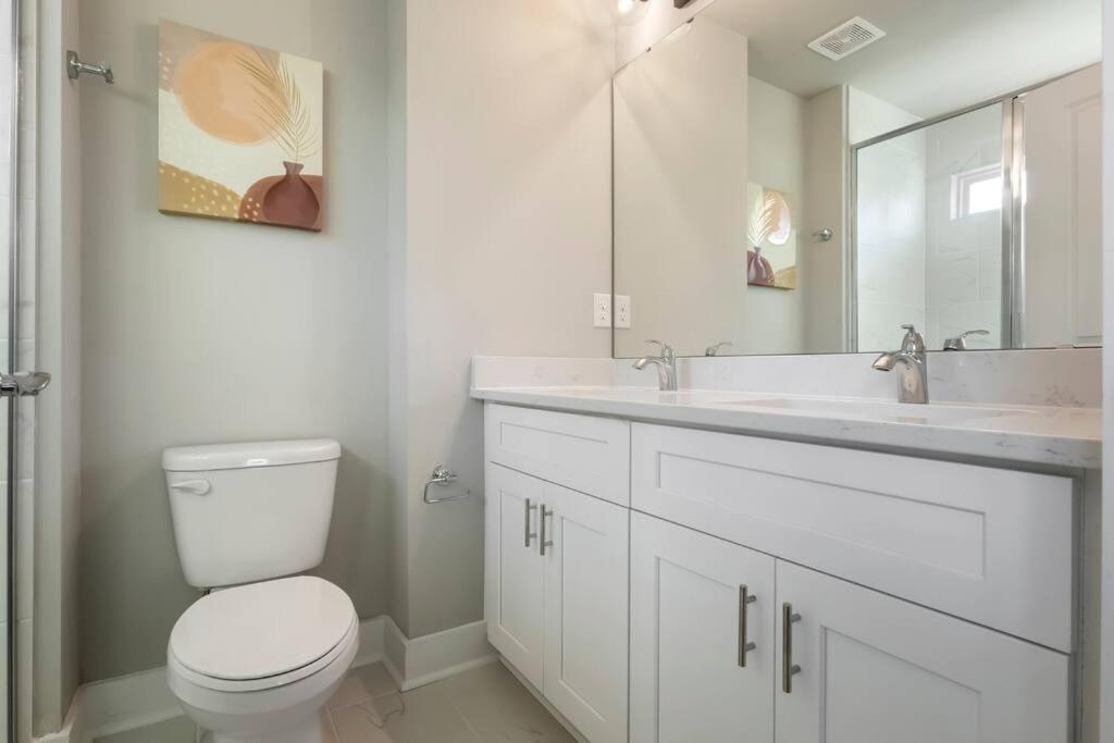 Holiday home Brand New Build 10 Min- Uptown *