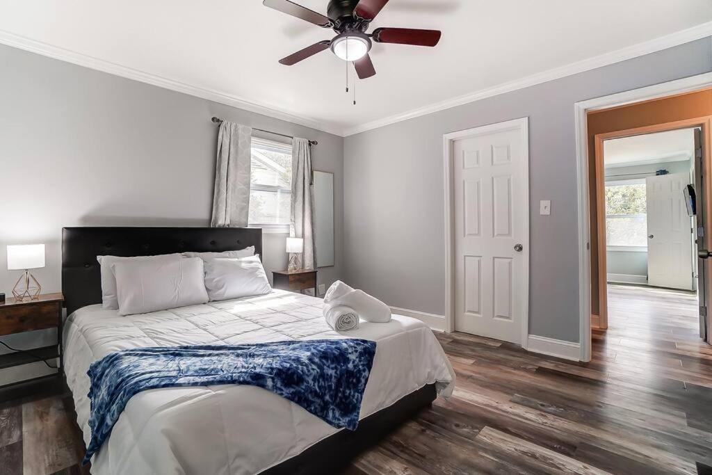 Holiday home 3br Getaway, Hot Tub & Mini Golf Fun