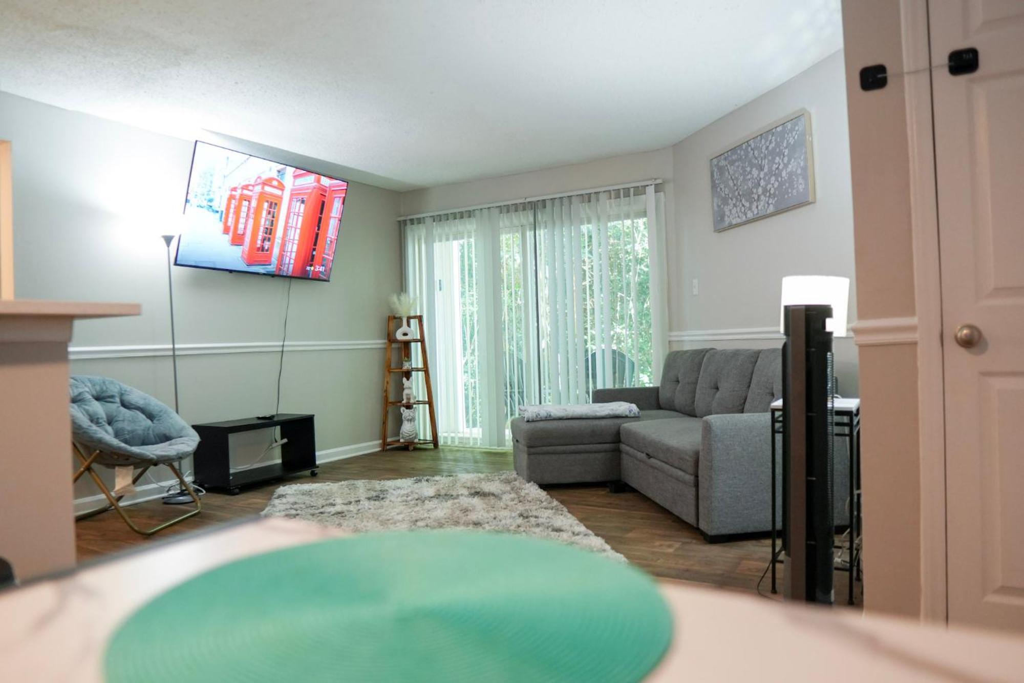 Luxury & Convenience In South End Charlotte