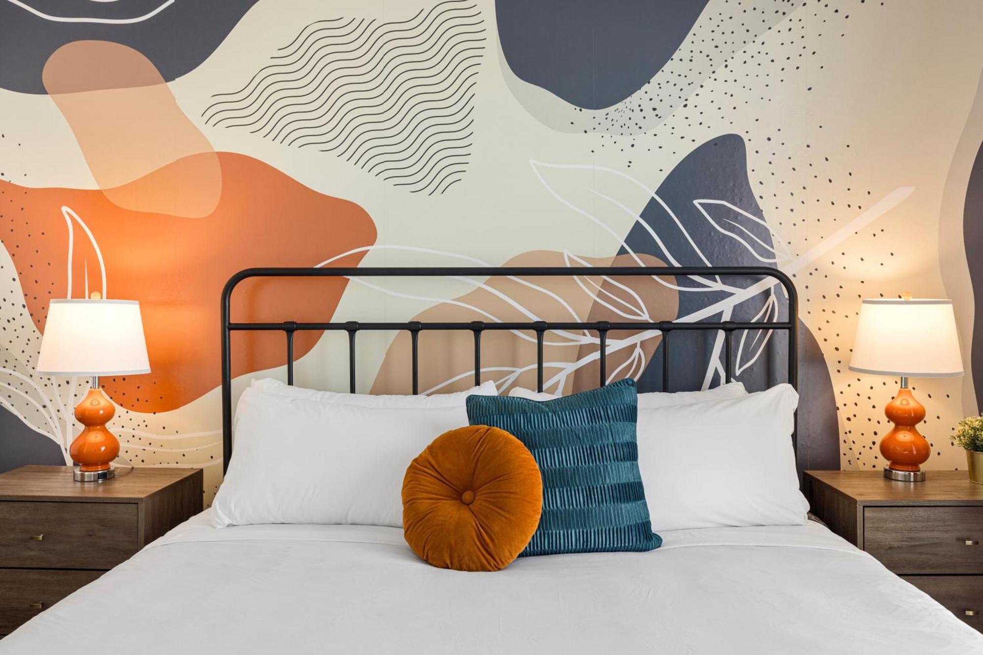 Apartment League Flats South End On South College Street