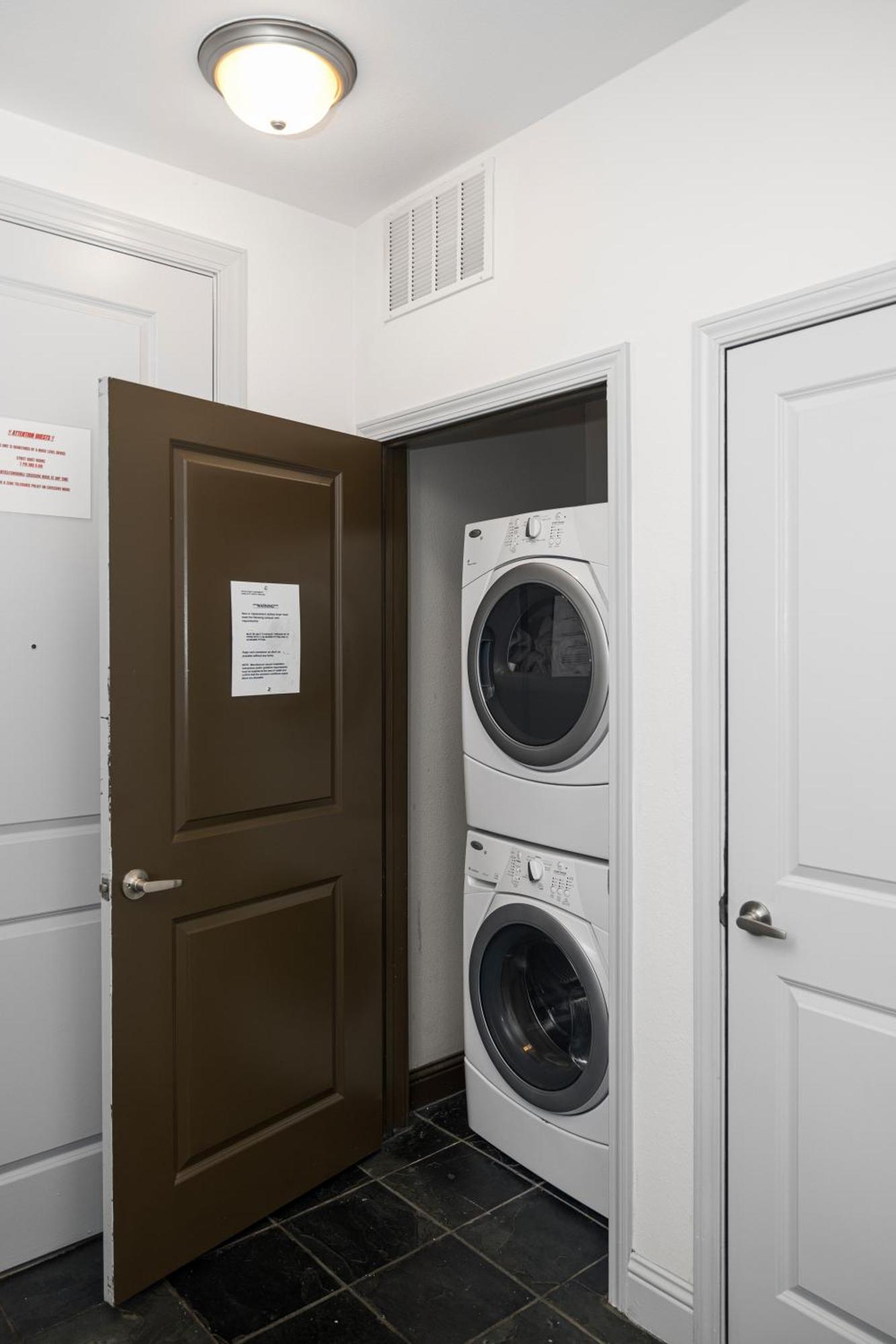 League Flats South End On South College Street * Charlotte