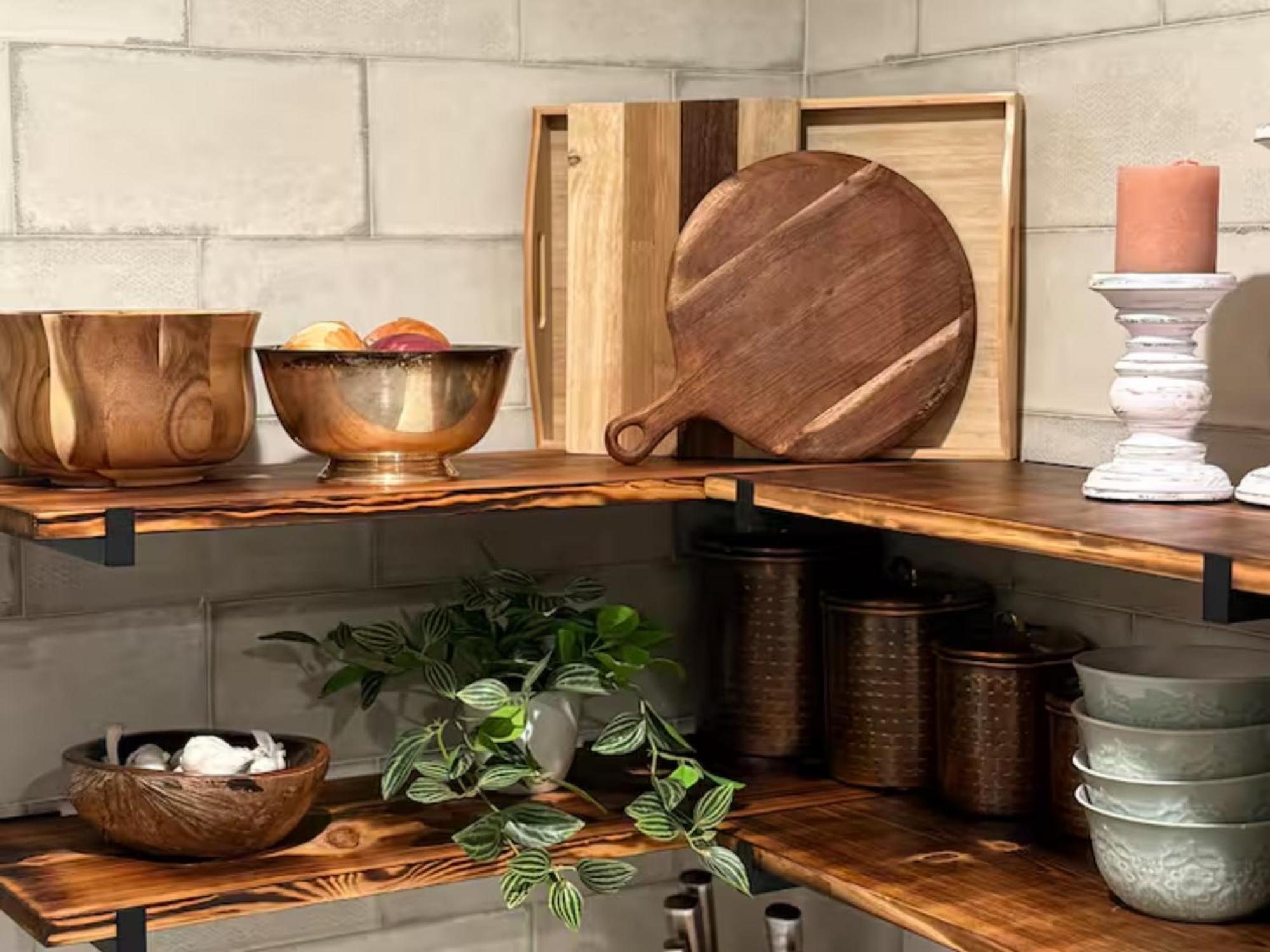 Apartment Venetian Beds, Outdoor Barrel Sauna, Hot Tub, Cold Plunge Charlotte