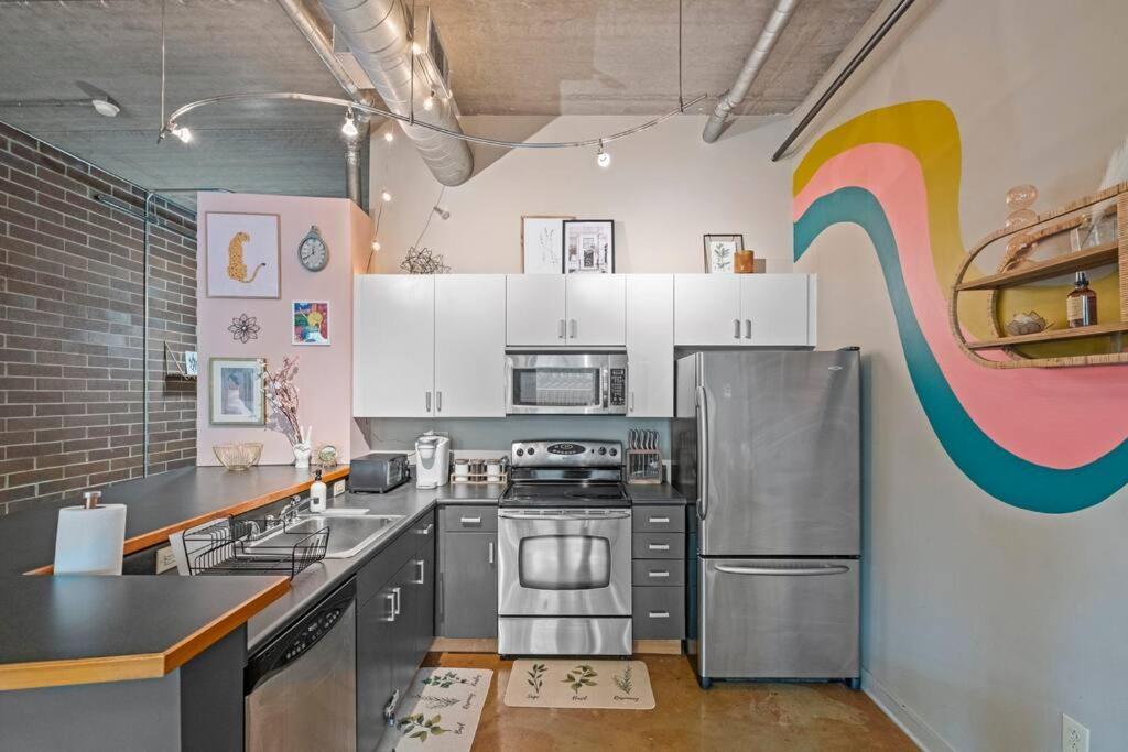 Fun & Eccentric + Uptown + Getaway + King *