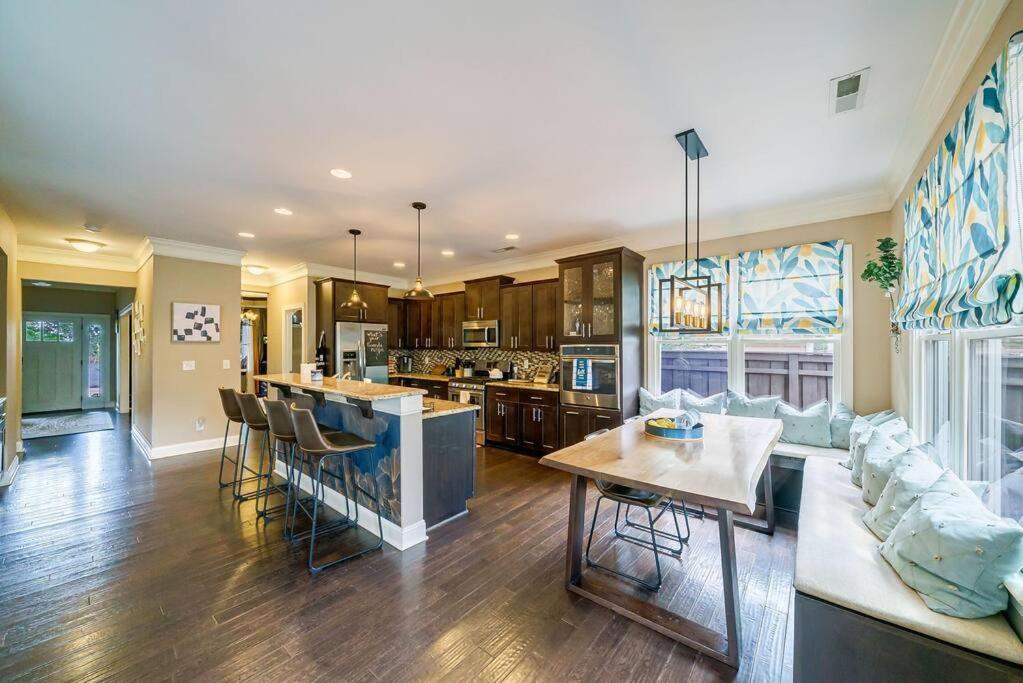 South End Pool Firepit Arcade * Charlotte