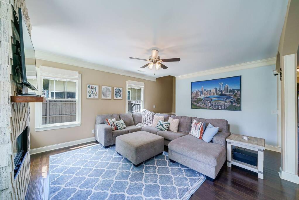 South End Pool Firepit Arcade Holiday home