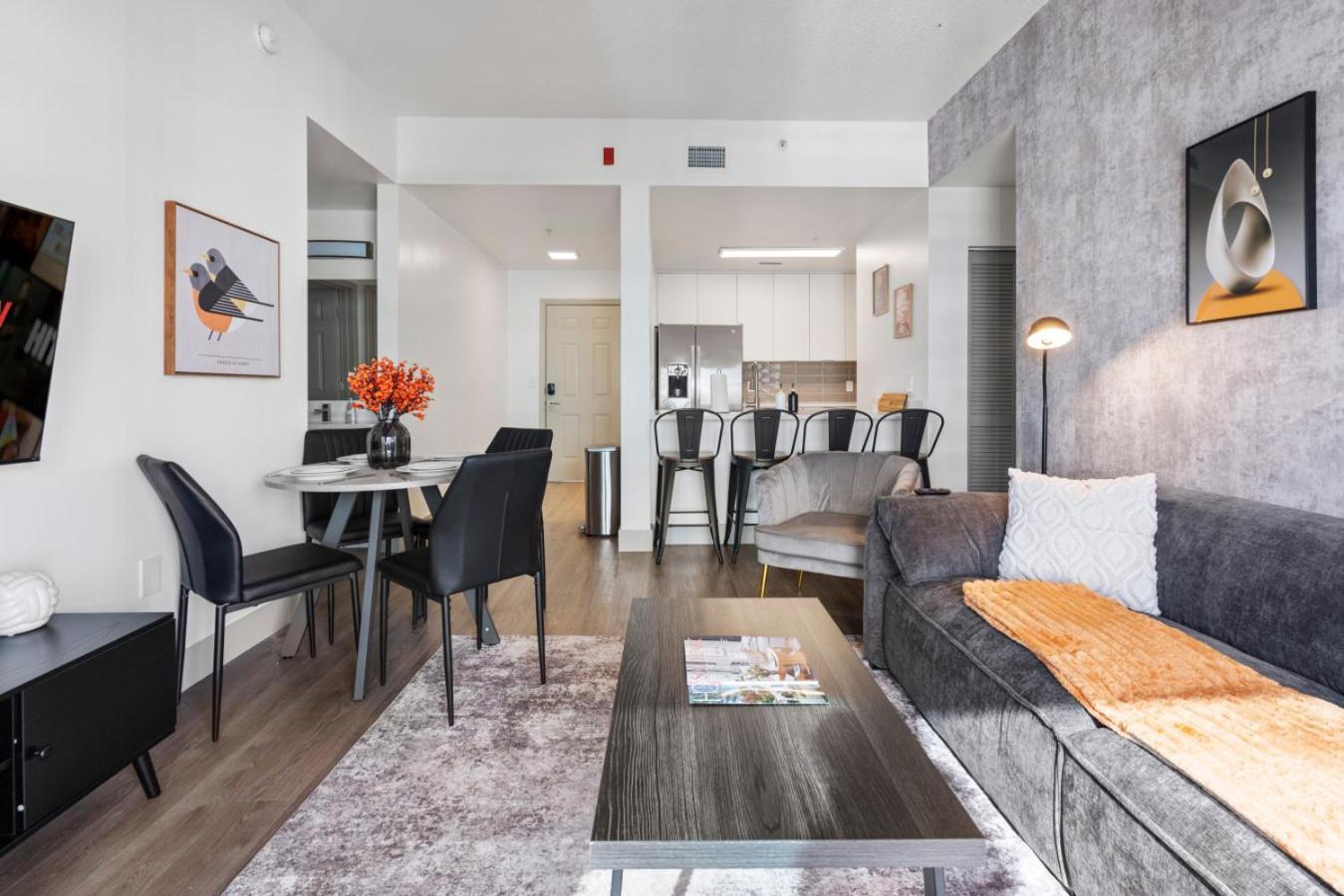 Queen Retreat - Parking, Views, Near Stadium * Charlotte