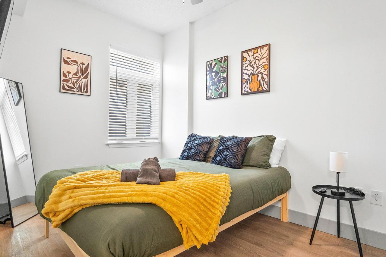 Apartment Midnight Marvel - Amazing Views, Free Parking *